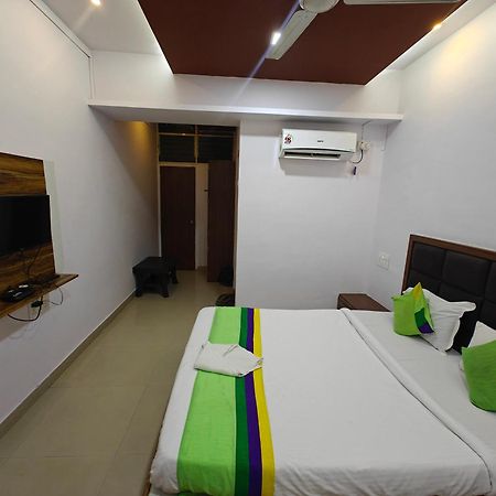 Sai Samrat Resort Satara Luaran gambar