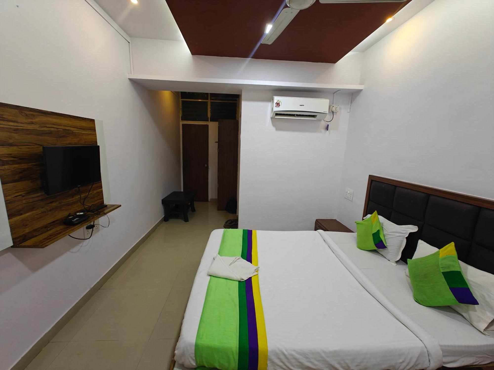 Sai Samrat Resort Satara Luaran gambar